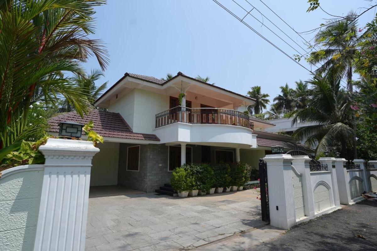 Pinky'S Villa Thiruvananthapuram Exteriér fotografie