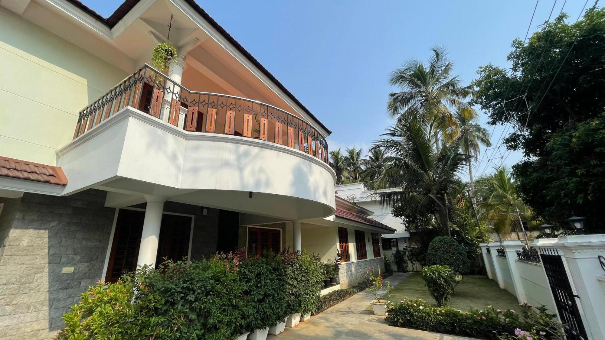 Pinky'S Villa Thiruvananthapuram Exteriér fotografie